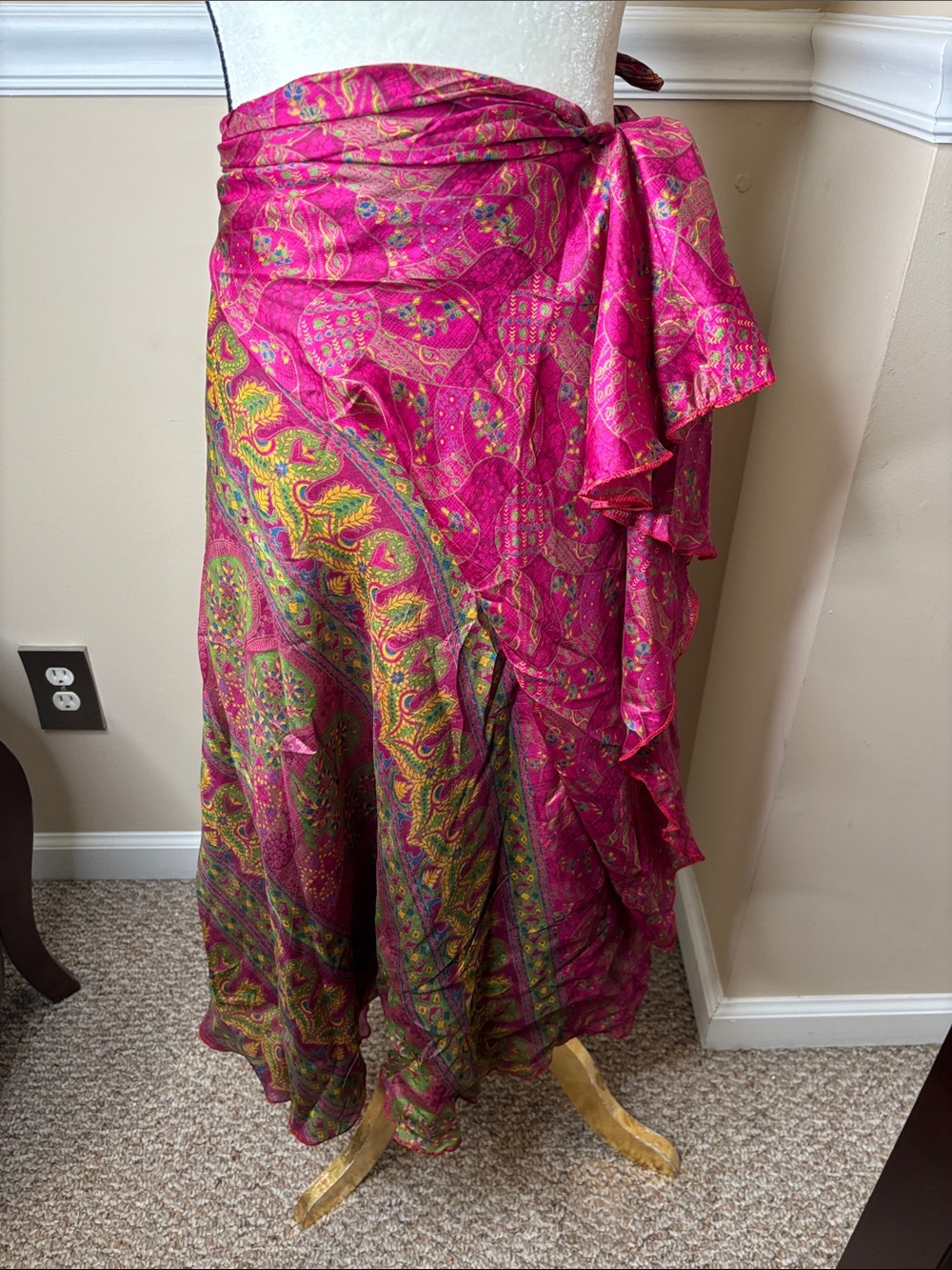 Women's A-Line Skirt in Fuchsia Paisley Print